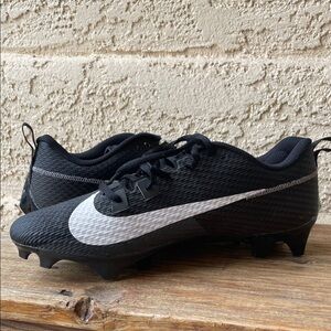 Nike Black and White Football Cleats Size 11